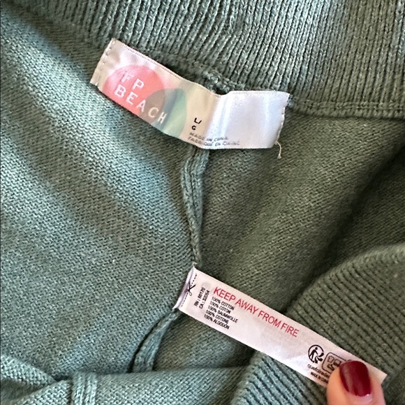 NWT Free People Hailee Turtleneck Knit Set - Cedar Heather Green Sz L - Picture 11 of 13